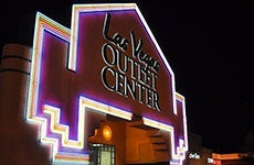 Las Vegas Premium Outlets - El outlet más famoso de Las Vegas