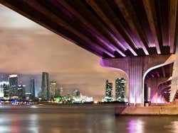 Baia di Biscayne, MacArthur Causeway