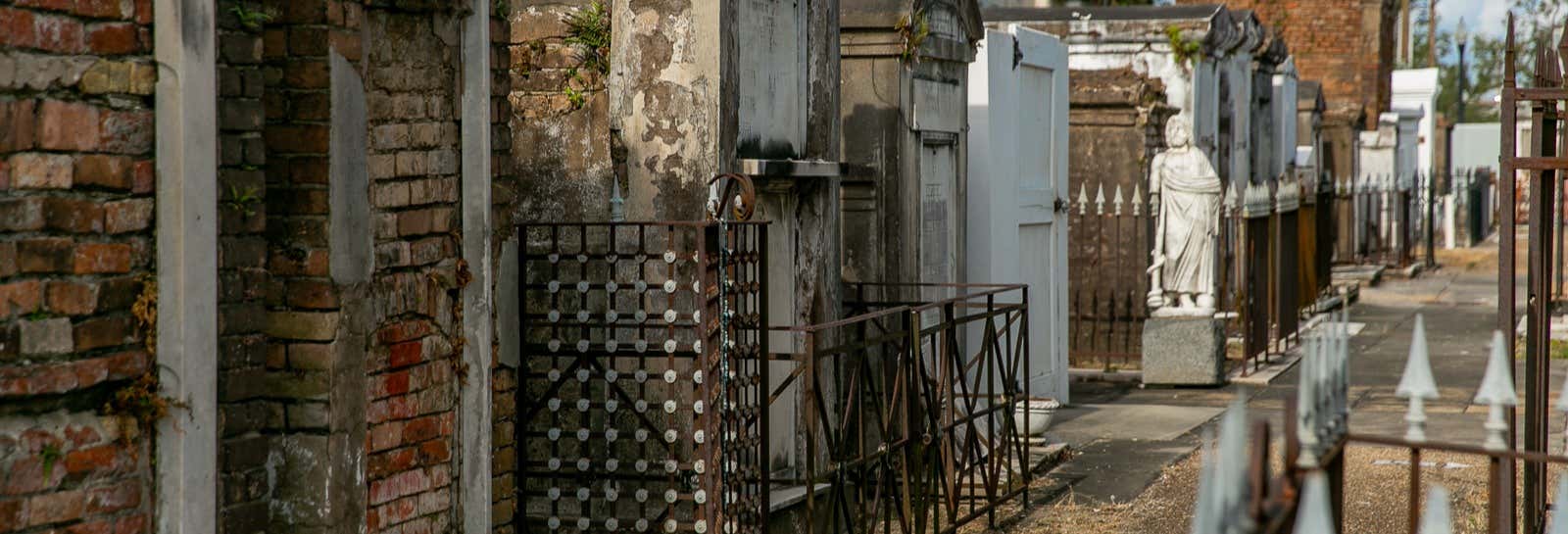 Tour del cimitero di San Luis