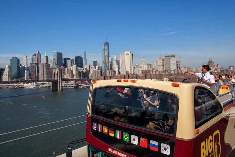 Desfrutando do ônibus turístico de Nova York