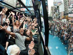 No interior de The Ride