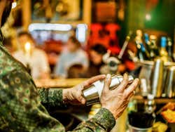 Preparando cocktails