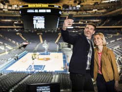 Desfrutando do tour pelo Madison Square Garden
