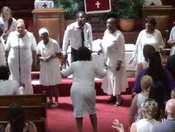 Culto em uma Missa Gospel