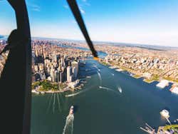 O rio Hudson visto do helicóptero