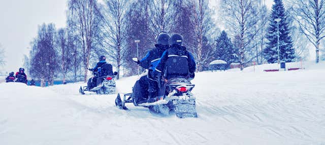 Passeio de moto de neve + Pesca no gelo
