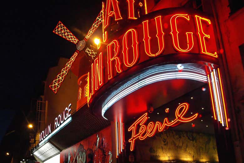 Exterior do Moulin Rouge