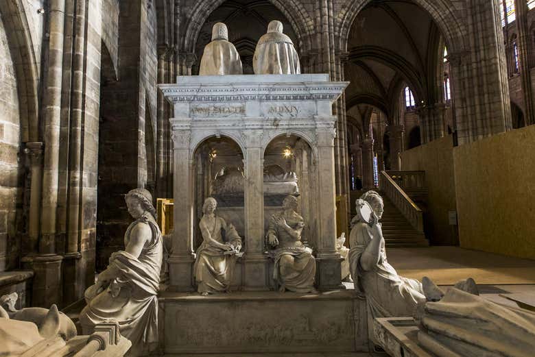 Esculturas funerárias da Basílica de Saint-Denis