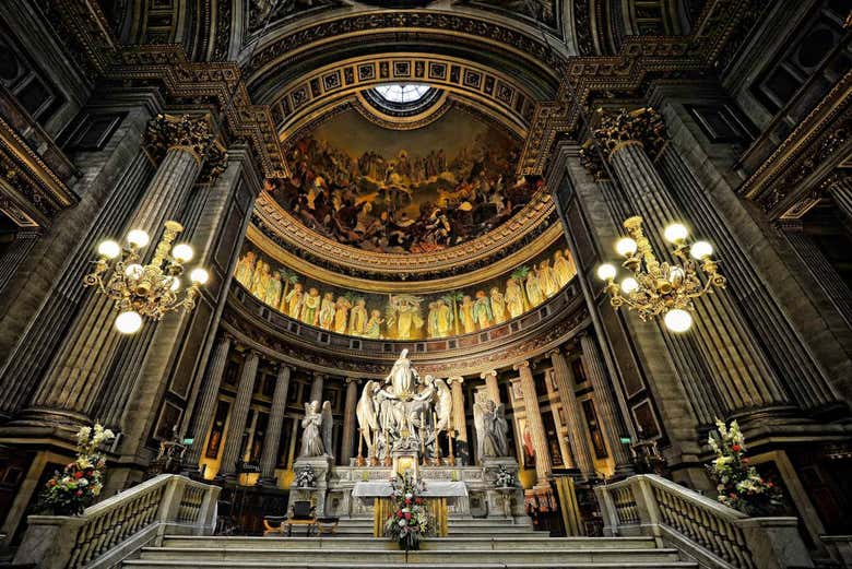 Classical Music Concert in a Paris Church - IntroducingParis.com