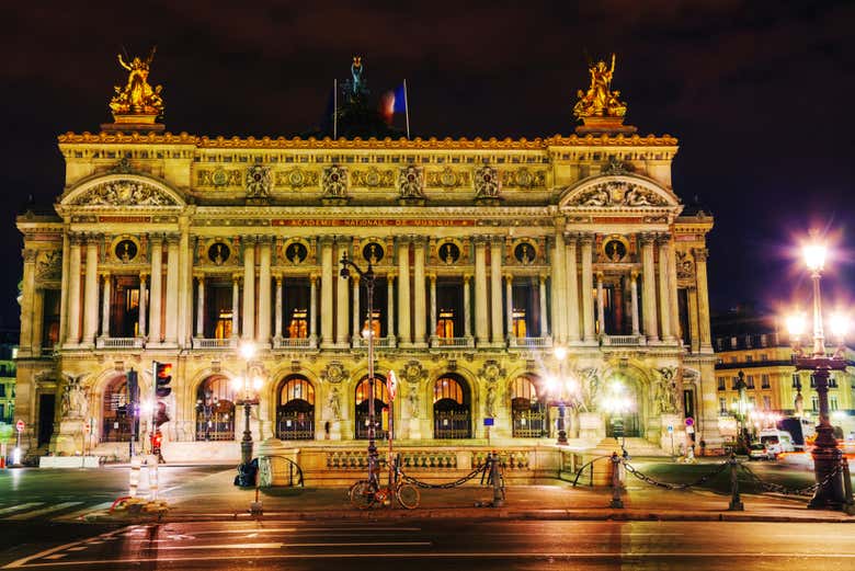 review a place paris opera