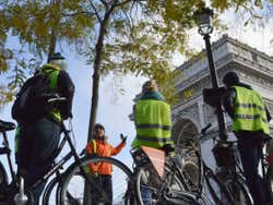 Desfrutando do tour de bicicleta por Paris