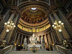 Interior da igreja da Madeleine