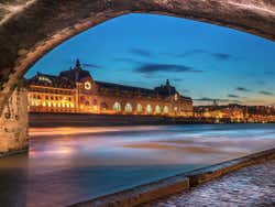 Vista del Museo de Orsay dalla Senna
