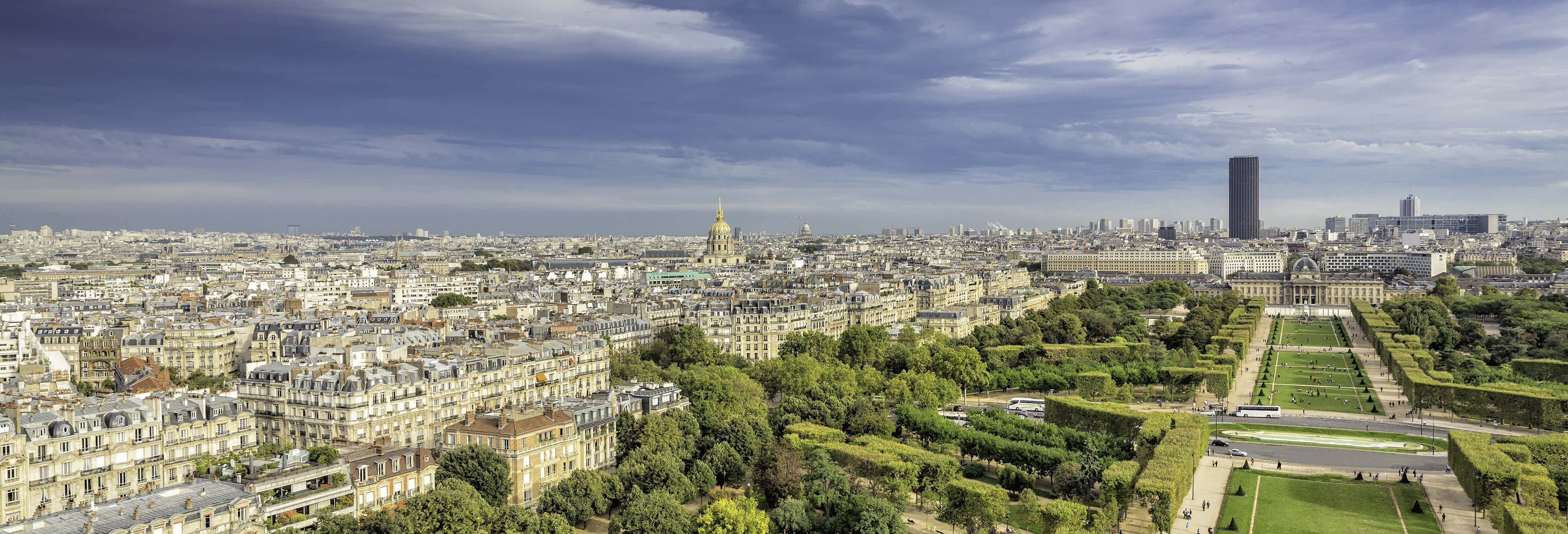 Passeio de helicóptero por Paris