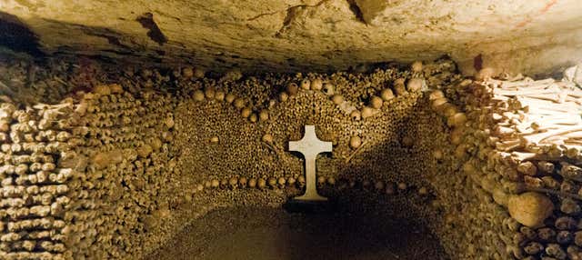 Tour por las Catacumbas de París