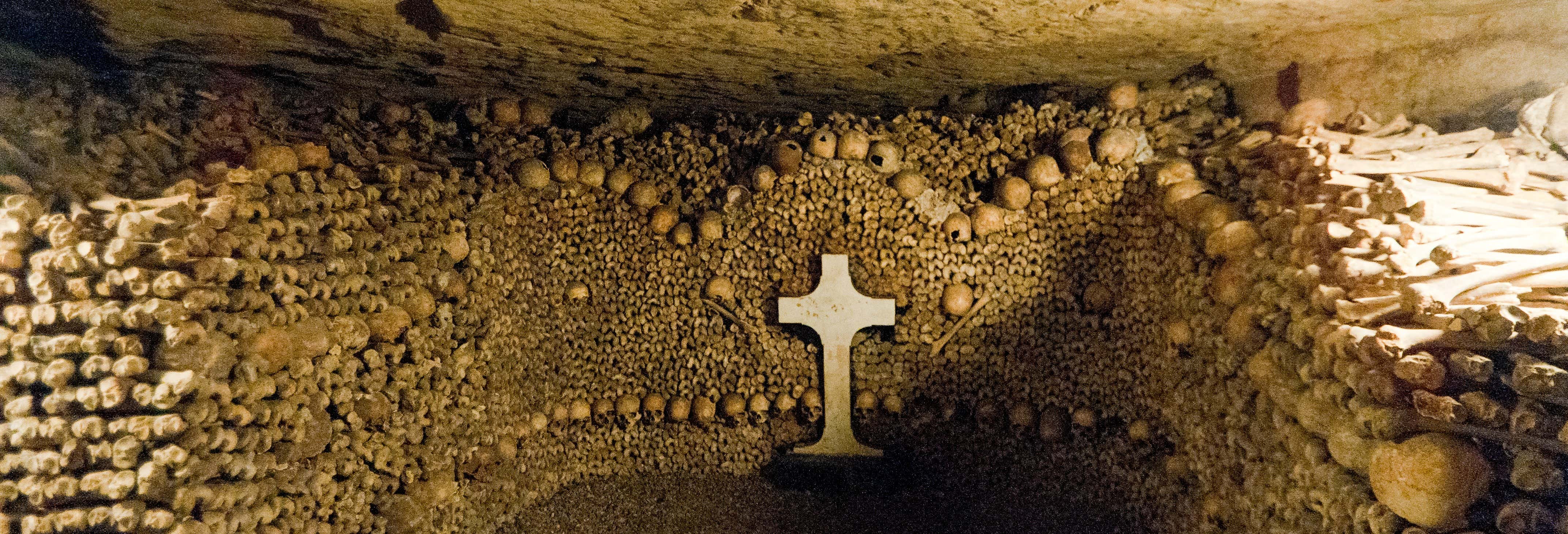 Tour pelas Catacumbas de Paris