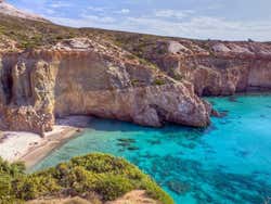 Plage de Tsigrado, Milos