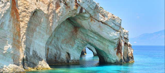 Tour pelas Grutas Azuis e praia de Navagio
