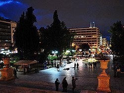 Plaza Sintagma al anochecer
