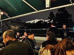 Restaurante en Atenas con vistas a la Acropolis
