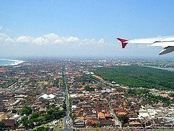 Llegando a Bali en avión