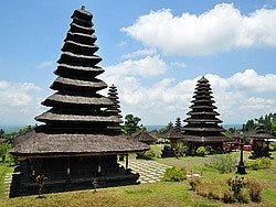 Templo Madre de Besakih