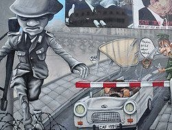 East Side Gallery, Grafiti
