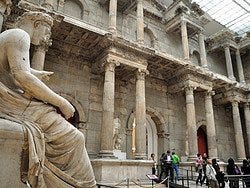 Museo de Pergamo, Puerta del mercado romano de Mileto