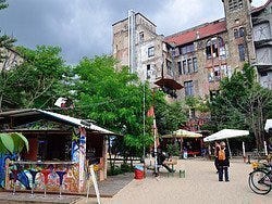 Tacheles, patio interior