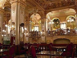 Cafetería de Budapest New York Palace