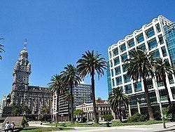 Montevideo, Plaza de la Independencia