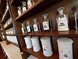 Farmacia del Águila al detalle