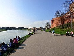 Paseando por la orilla del río Vístula