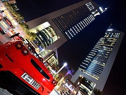 Coche de alquiler en Dubai