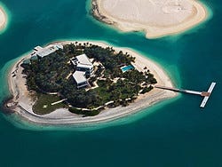 The World, isla habitada