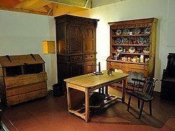 Museo de Artes Decorativas e Historia