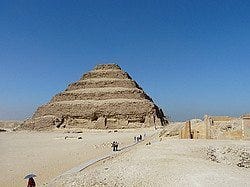 Saqqara: Pirámide escalonada