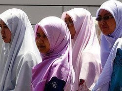 Cuatro chicas recorriendo Estambul