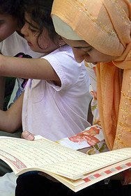 Mujer leyendo