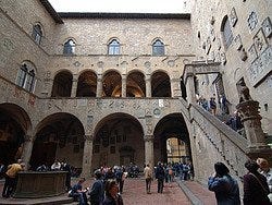 Museo Nazionale del Bargello, interior