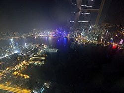 Vistas desde el bar Ozone, en el hotel Ritz Carlton