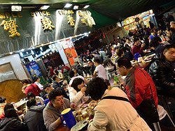 Cenando en el Mercado Nocturno de Temple