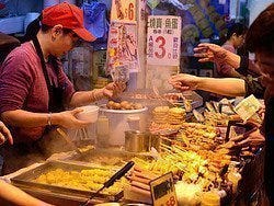 Puesto de comida en Mong Kok