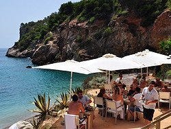 Uno de los múltiples Beach Clubs de Ibiza