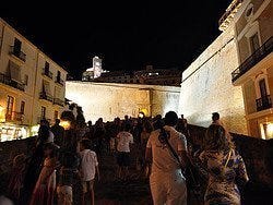 Subiendo a Dalt Vila