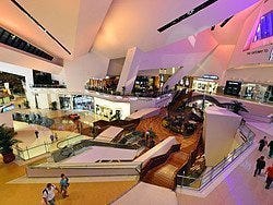 Centro comercial Crystals