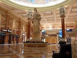 Escultura Caesars Palace