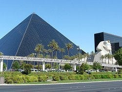 Hotel Luxor
