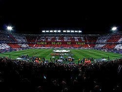 Disfrutando de un partido del Atlético de Madrid