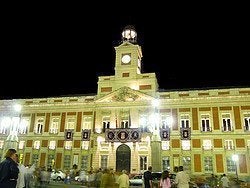 Puerta del Sol, Casa de Correos